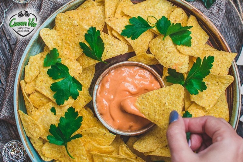 vegansk og laktosefri ostedip til nachos